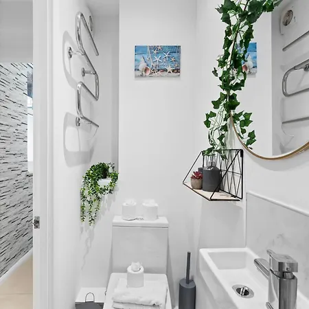 Gioestate Holiday, With Free Parking, Flat33 Brighton Exterior photo